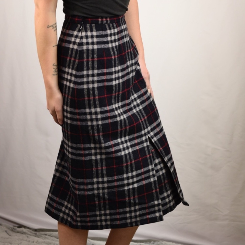 Vintage Burberry Black and Red Plaid Midi Skirt
